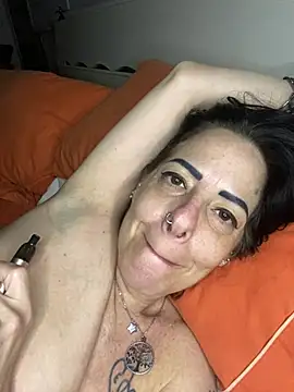 Snapshot of Ginevra_75 chatting on July 30, 12:31 am Ginevra 75 online show from July 30, 12:31 am