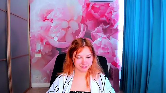 AngelinaLow online show from April 14, 11:27 am