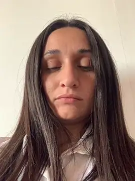 luci brecman online show from June 8, 6:52 pm