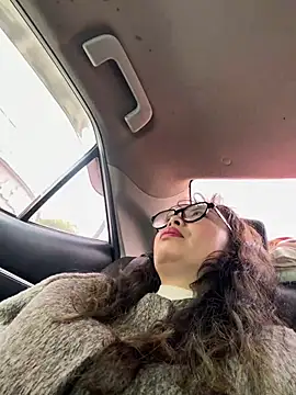 Snapshot of aa520uv chatting on January 19, 3:32 am aa520uv online show from January 19, 3:32 am