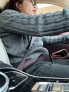 Snapshot of aa520uv chatting on February 11, 7:13 am aa520uv online show from February 11, 7:13 am