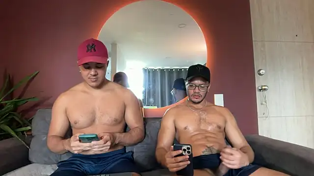 highlatin guysoficial online show from May 18, 4:13 pm
