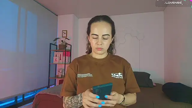 Snapshot of Sairy_ chatting on June 8, 11:05 pm Sairy online show from June 8, 11:05 pm