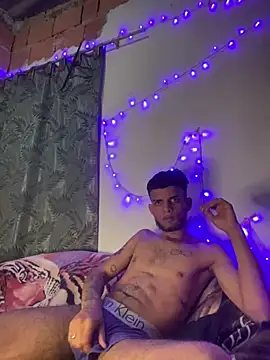 calixooo online show from March 13, 1:32 am