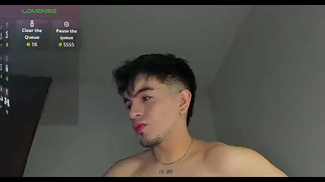 cmzo  online show from December 5, 2:20 am