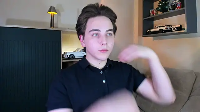 Snapshot of Eric_ether chatting on January 15, 5:49 pm Eric ether online show from January 15, 5:49 pm