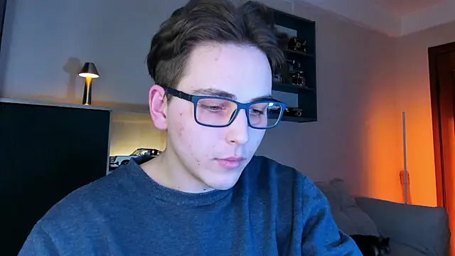 Snapshot of Eric_ether chatting on March 2, 6:59 pm Eric ether online show from March 2, 6:59 pm