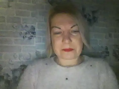 Lillia Ray online show from March 19, 5:17 pm