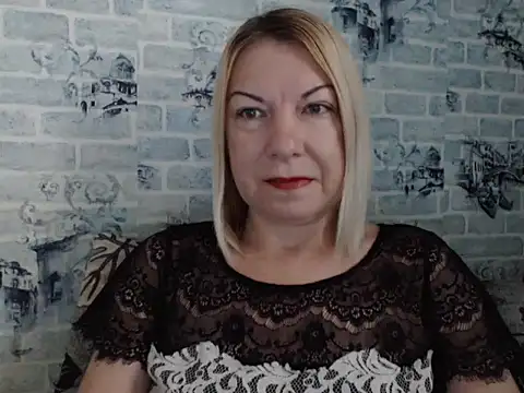 Lillia Ray online show from September 14, 7:07 am