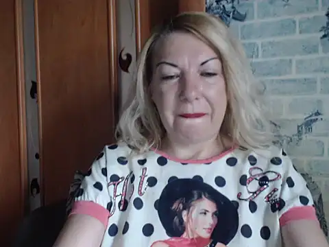 Snapshot of Lillia_Ray chatting on July 2, 7:47 am Lillia Ray online show from July 2, 7:47 am