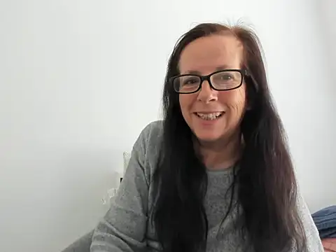 peachgoddess online show from April 19, 1:21 pm