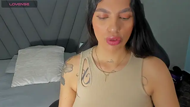 TATILARSON1 online show from January 7, 12:40 pm