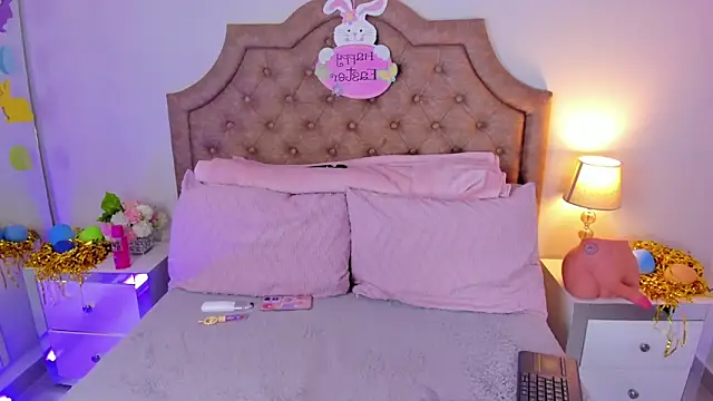 Mandyy1  online show from March 28, 6:46 am