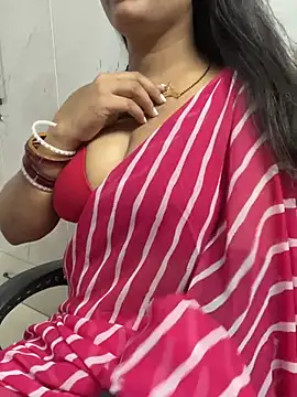 Snapshot of jhanvi_boo chatting on June 27, 12:22 pm jhanvi boo online show from June 27, 12:22 pm