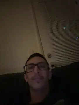 Snapshot of danielmiller2017 chatting on March 14, 5:16 am danielmiller2017 online show from March 14, 5:16 am