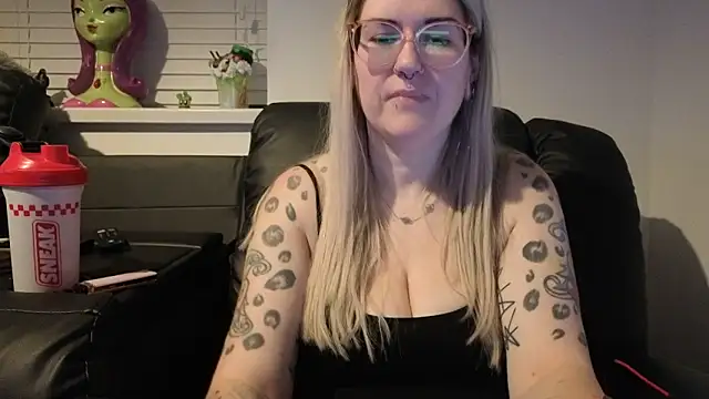 Sizzling Indie36 online show from February 22, 10:41 pm