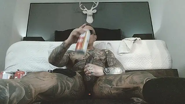 danilog515 online show from March 31, 10:32 pm