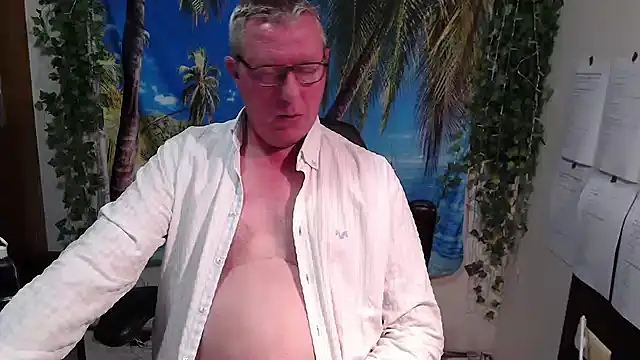 JamesBauer online show from December 22, 4:31 am