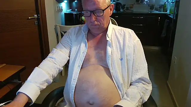 JamesBauer online show from March 7, 4:42 am