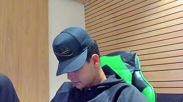 317894 online show from March 23, 4:49 am