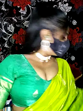 Snapshot of hotshilpa chatting on February 4, 2:23 pm hotshilpa online show from February 4, 2:23 pm