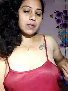 JENNIFERtamil online show from February 19, 9:22 pm