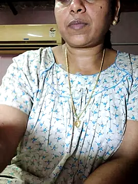 JENNIFERtamil online show from May 21, 1:18 pm