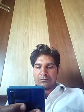 johnny8731 online show from March 4, 4:18 am