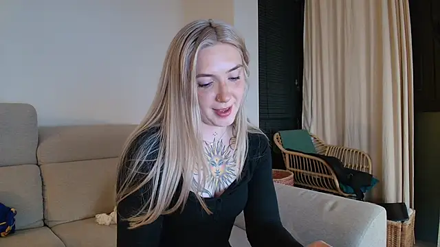 tattoobbgirl online show from February 2, 6:50 pm