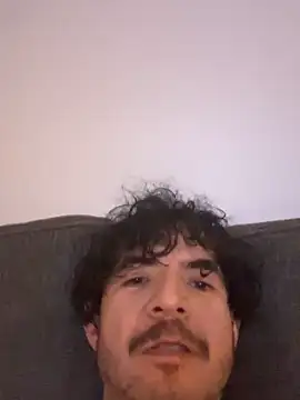 VicS119717 online show from March 19, 2:02 pm