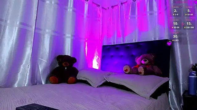 Riley Black online show from February 22, 1:40 am