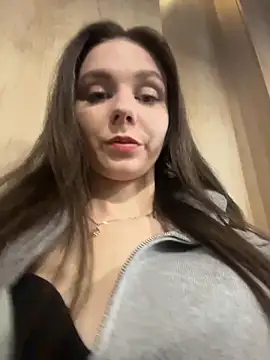 MilaBee online show from February 24, 5:05 am