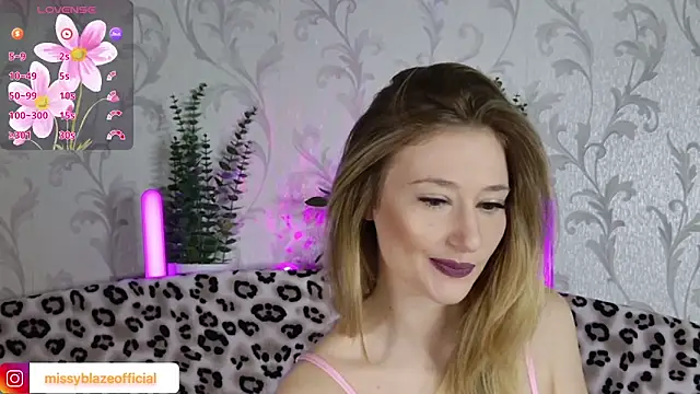 Snapshot of MissyBlaze chatting on March 2, 6:37 pm MissyBlaze online show from March 2, 6:37 pm