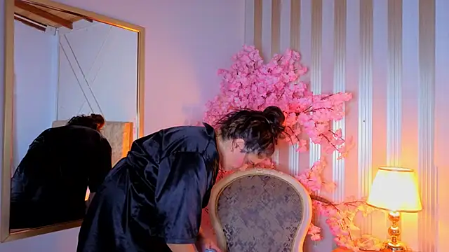 angelinarouse  online show from April 9, 3:39 am