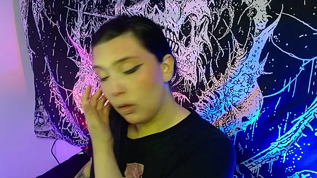 mikaskullcs online show from April 8, 9:59 pm