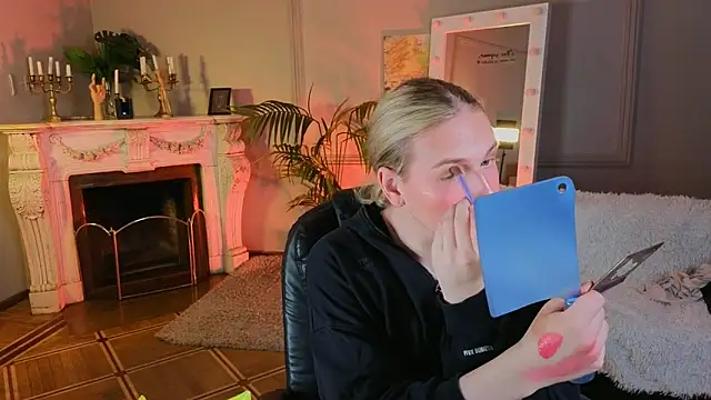 Jes Solar online show from September 10, 11:10 am