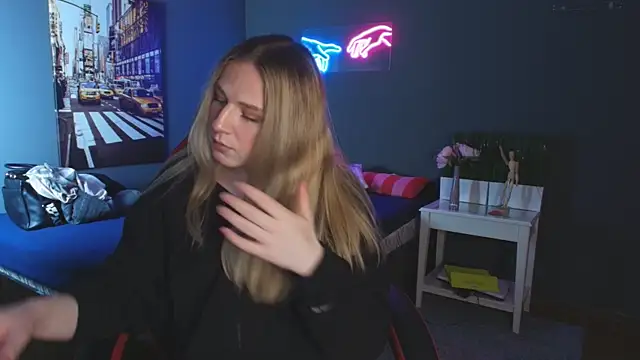 Jes Solar online show from September 26, 11:47 am