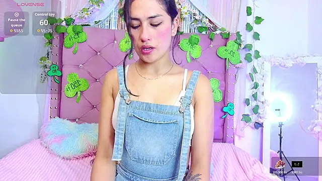 kity x online show from March 17, 7:39 pm