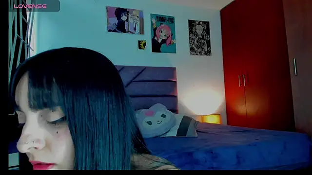 KARINNA  RAVEN online show from May 21, 9:44 pm