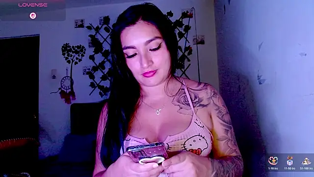 Snapshot of Charlott_Nice01 chatting on March 2, 5:08 am Charlott Nice01 online show from March 2, 5:08 am