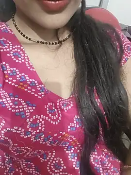 Snapshot of Eshwari_Chopra chatting on July 4, 4:02 pm Eshwari Chopra online show from July 4, 4:02 pm