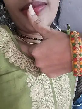 Snapshot of Eshwari_Chopra chatting on July 10, 1:10 am Eshwari Chopra online show from July 10, 1:10 am