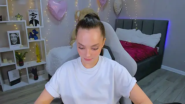 MelanieAlves online show from March 11, 12:33 pm