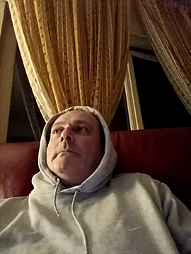 Alexis Bull online show from January 13, 11:10 pm