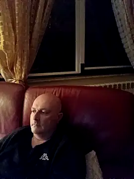 Alexis Bull online show from March 29, 9:37 pm