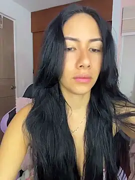 ArianaReynoldss online show from April 9, 10:20 am