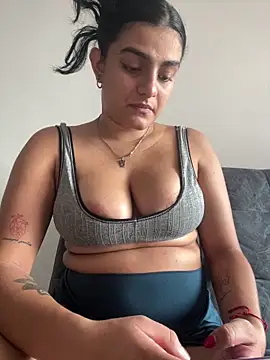 carlafox05 online show from May 25, 7:31 pm