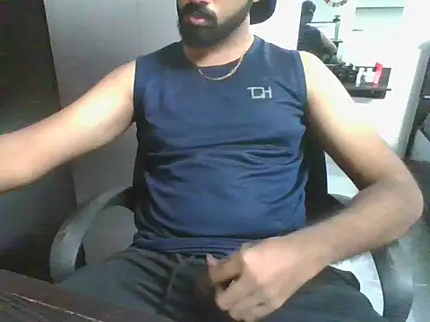 lovelyakash69 online show from June 7, 11:58 am