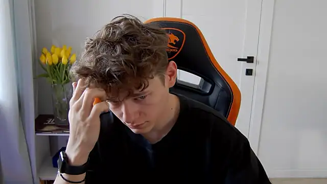 DanyDavis online show from March 13, 7:59 am