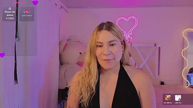 saaya tay online show from February 8, 3:10 am